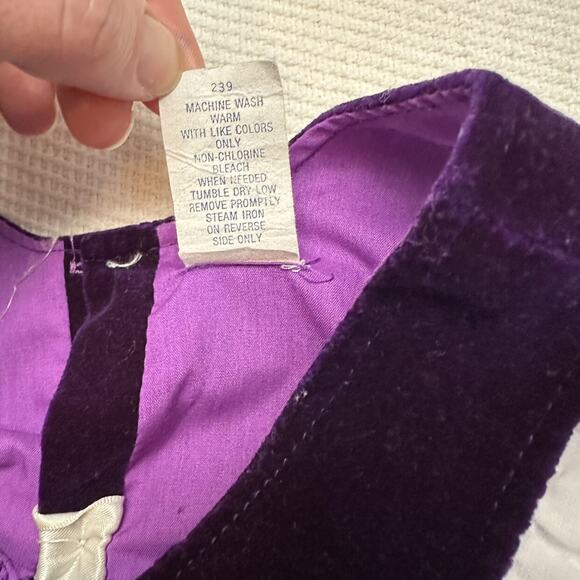 Vintage Tawil Velvet Pinnie - Picture 4 of 4